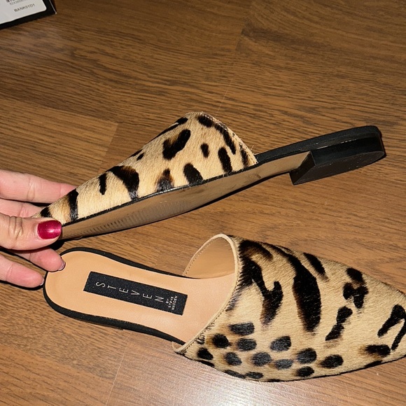 Leopard mules - Picture 3 of 4